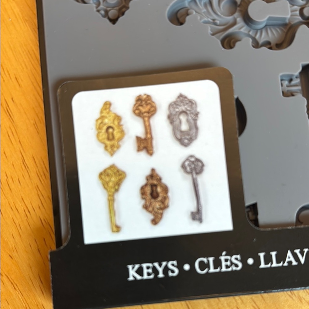 Prima Decorative Silicone Moulds for Keys and Locks - Picture 2 of 3